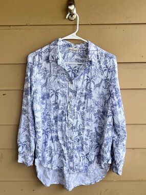 Jane and Delancey Tropical Print Button Down Shirt Size M Lightweight Modest